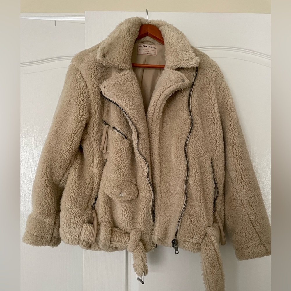 Free people Sherpa jacket size small